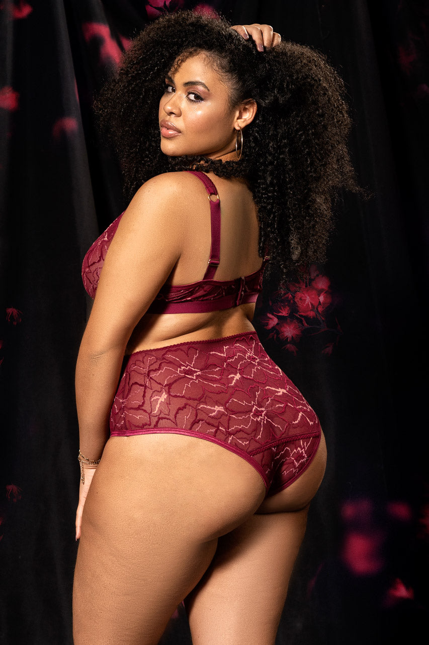 Plus Size Pure Power Bra Set